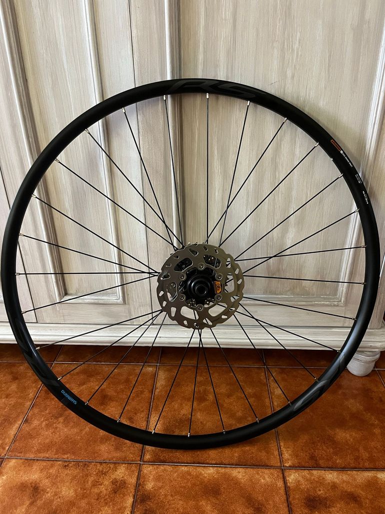 Used Shimano RS81 Wheelset bike — image 1 of 4