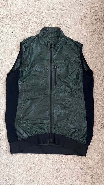 Used 2023 Gilet Cycling Clothing