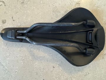 Fizik Adaptive Antares Versus Evo R1 bike usato — immagine 3 di 4