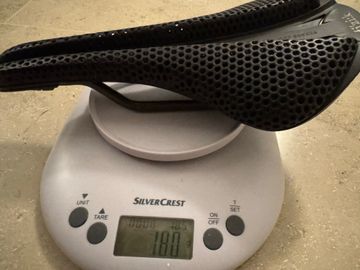 Fizik Adaptive Antares Versus Evo R1 bike usato — immagine 4 di 4