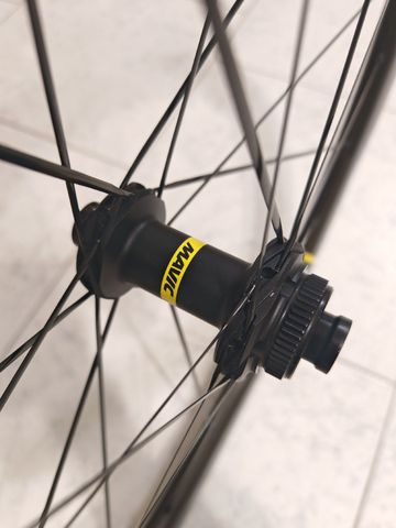 Used Mavic SLR 45 Wheels bike — image 6 of 8