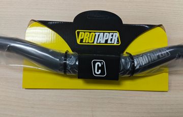 Gebrauchtes Proper ProTAPER Carbon 1/2" Rise 810mm bike — Bild 2 von 2