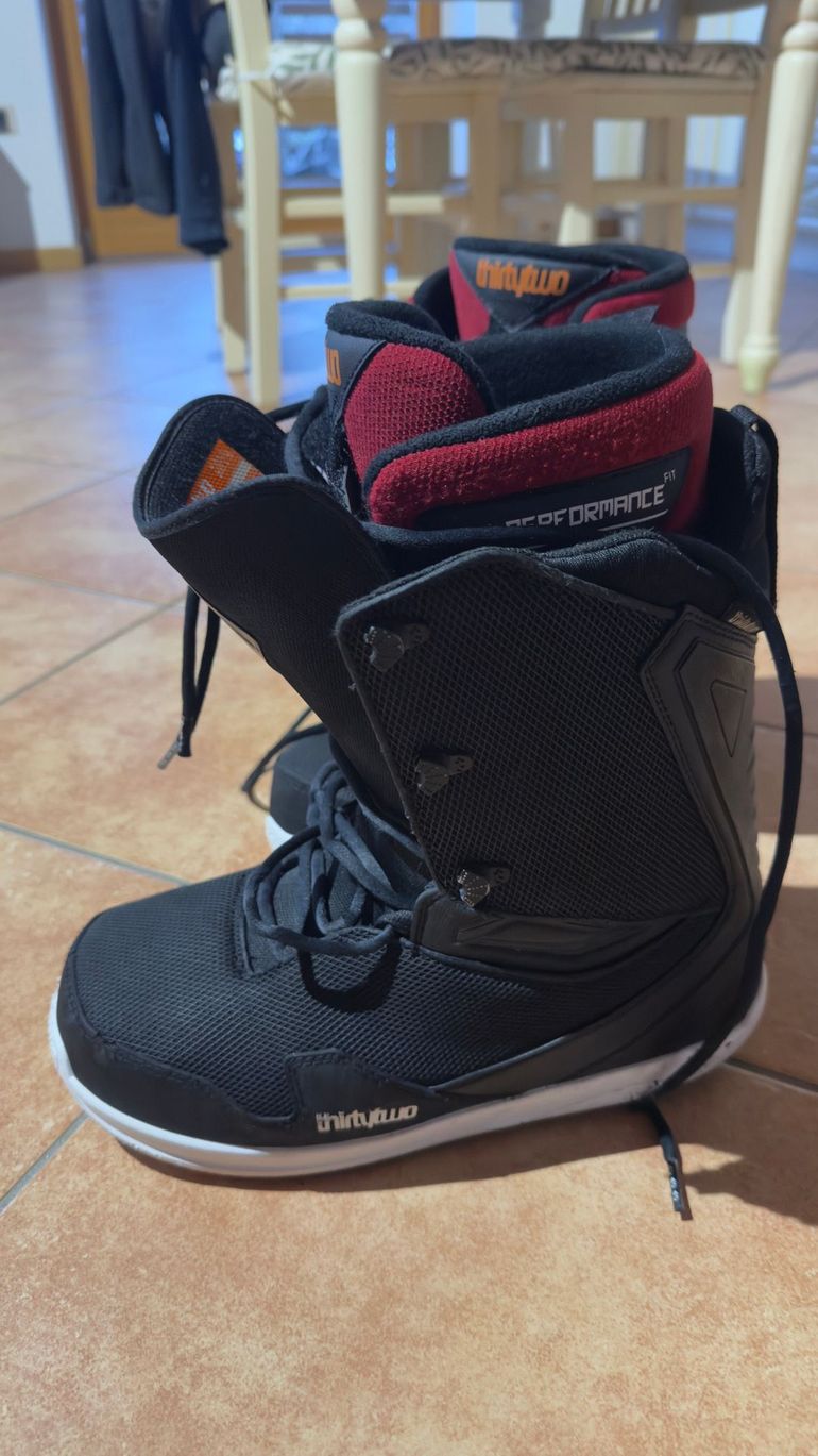 Used ThirtyTwo TM-2 Snowboard Boots bike — image 2 of 7