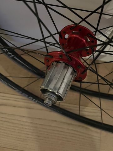 Gebrauchtes Chris King R45 Wheelset with DT Swiss Rims bike — Bild 6 von 7