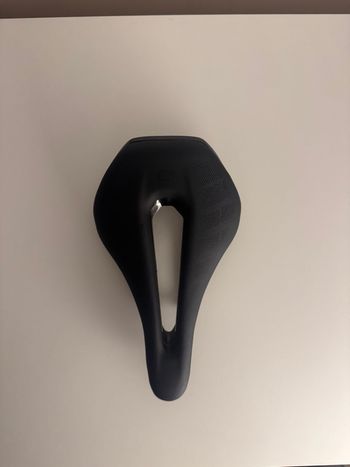 Used 2025 Lynx 2.0 Superflow Carbon Saddle bike — image 2 of 4