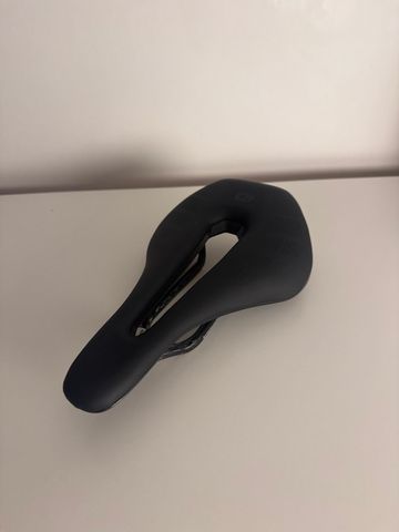 Used 2025 Lynx 2.0 Superflow Carbon Saddle Saddles & Seatposts