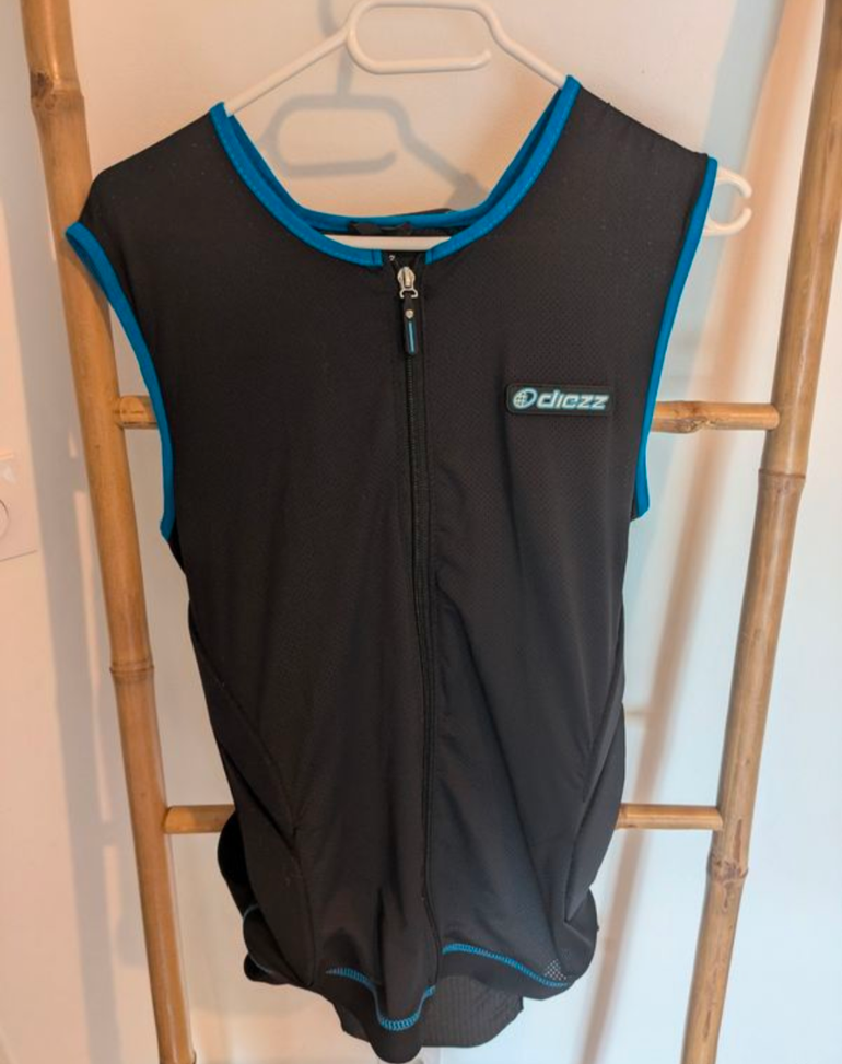 Used Diezz Gilet de Protection Soft bike — image 1 of 5