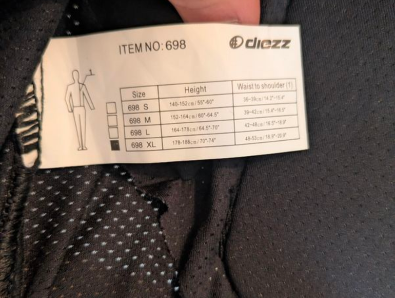 Used Diezz Gilet de Protection Soft bike — image 3 of 5