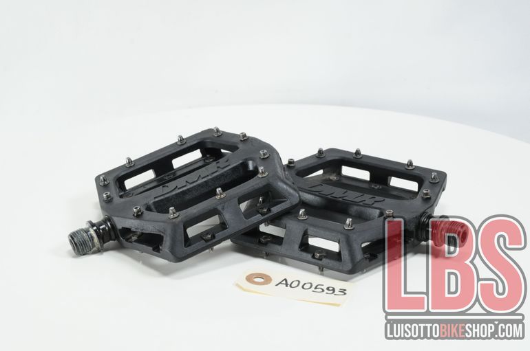 Used Dmr V11 Platform Pedals 105 x 105 mm bike — image 8 of 8