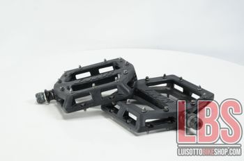 Used Dmr V11 Platform Pedals 105 x 105 mm bike — image 7 of 8