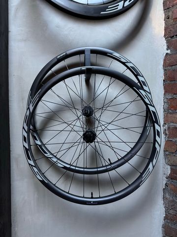 2025 Scope R3 Disc Carbon Wheelset Wheels usato