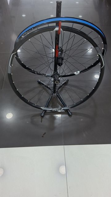 Giant Par de Rodas Mtb 27.5 de aluminio semi-novas Wheels usato
