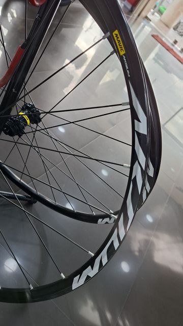 Brugt Mavic Aksium Road Wheelset 2026 bike — billede 8 af 10