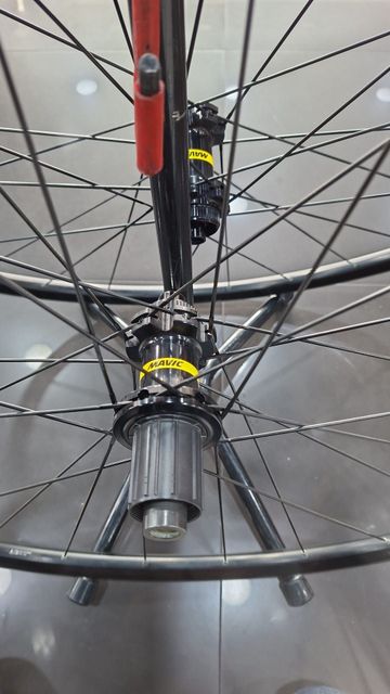 Used Mavic Ksyrium Pro Disc Rodas de estrada 2026 bike — image 4 of 12