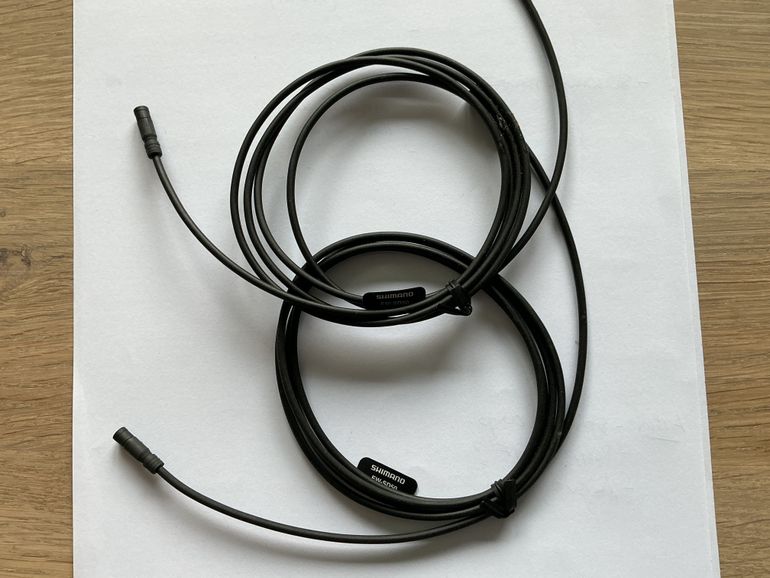 Used Shimano Di2 kabel EW SD50 1400mm bike — image 2 of 2