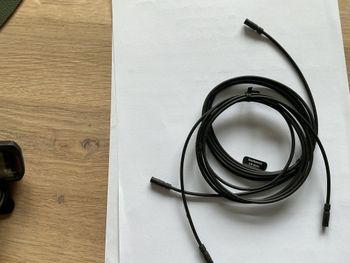 Used Shimano Di2 kabel EW SD50 1400mm bike — image 1 of 2