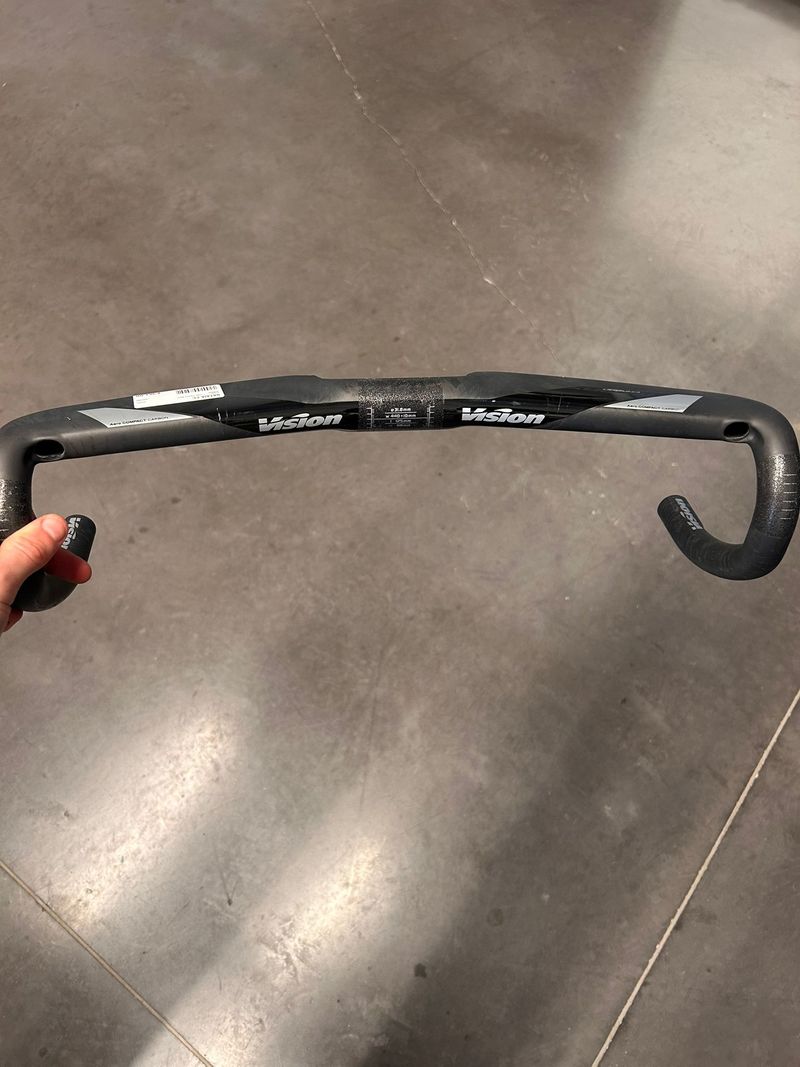 Brugt Vision Trimax Carbon Aero Handlebar 440 mm 2024 Cockpit