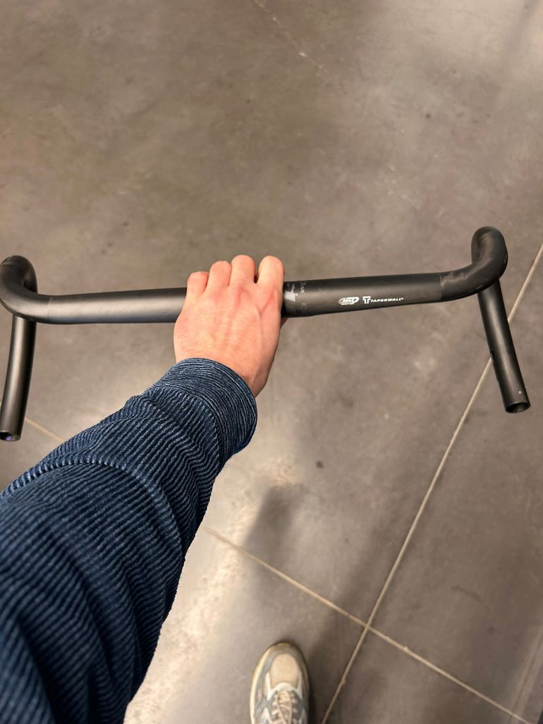 Used Easton EC70 AX Handlebar 440 mm 2024 bike — image 1 of 2