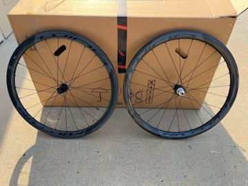 Used Fulcrum Wind 400 DB 2022 Wheels