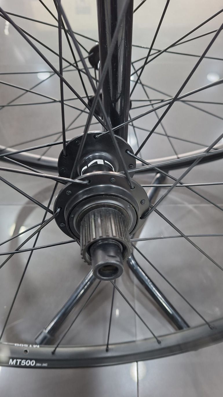 Used Shimano MT500 29" Wheelset 2026 bike — image 4 of 9