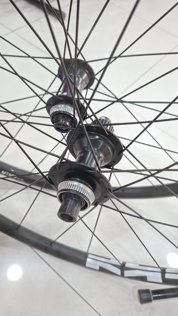Używany Shimano MT500 29" Wheelset 2026 bike — zdjęcie 7 z 16