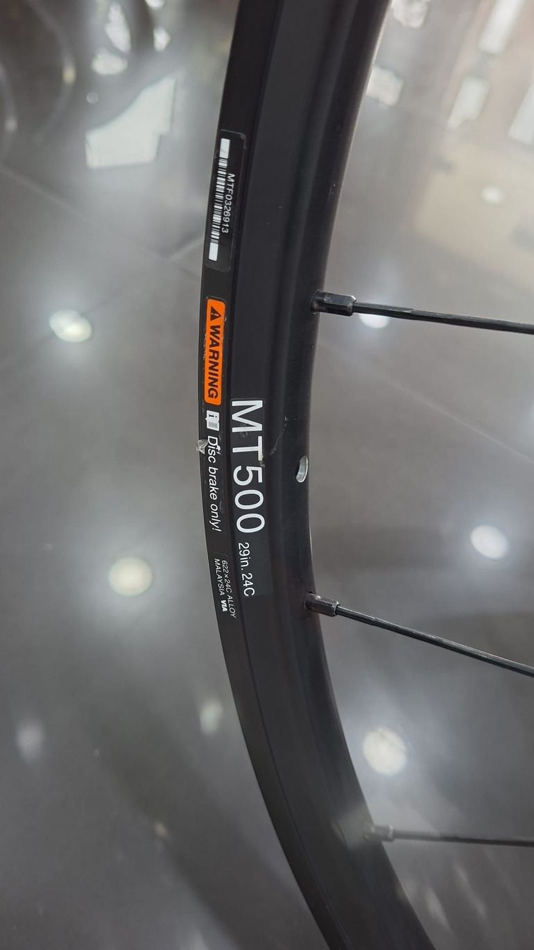 Used Shimano MT500 29" Wheelset 2026 bike — image 2 of 9