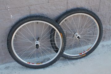 Used Mavic MTB 26" V-Brake X517 bike — image 2 of 10