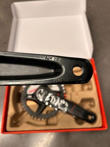 Used Sram Rival AXS 40T Crankset 172,5 mm 2025 bike — image 3 of 3