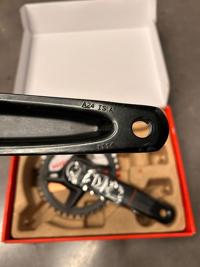 Used Sram Rival AXS 40T Crankset 172,5 mm 2025 bike — image 3 of 3