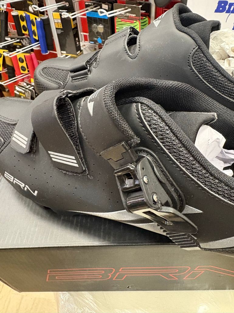 Used 2024 Shark bike — image 3 of 3