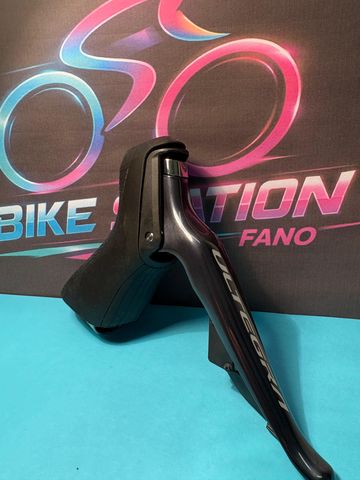 Used Shimano Ultegra Leva cambio ST-R8050-L 11v bike — image 3 of 7