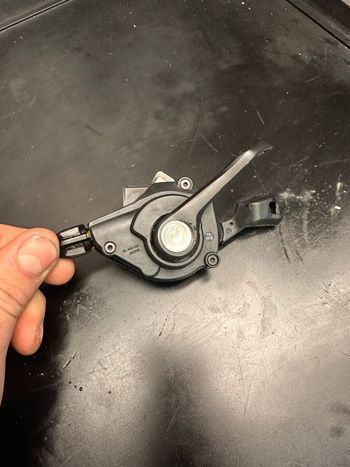 Used 2025 XT 12-speed Manettino & Rear Derailleur bike — image 3 of 7