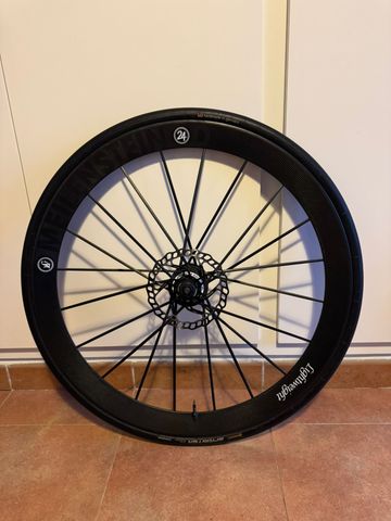 Lightweight Meilenstein Carbon 50mm Tubular Wheelset 2021 bike d'occasion — image 5 sur 19