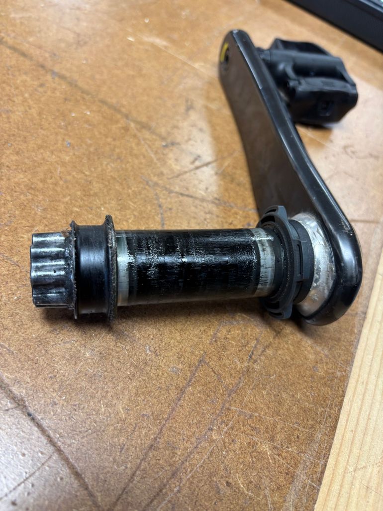Used Sram Red Crankset BB30 bike — image 3 of 7