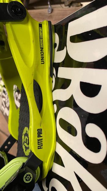 Used Altra Snowboard Drake Danger bike — image 7 of 13