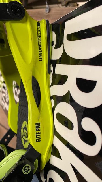 Altra Snowboard Drake Danger bike d'occasion — image 7 sur 13