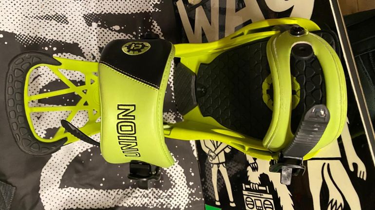Used Altra Snowboard Drake Danger bike — image 4 of 13