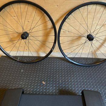 Used 2022 Endurance LN Wheelset bike
