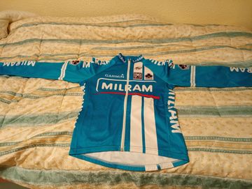 Käytetty 2008 Maillot Milram Cycling Clothing