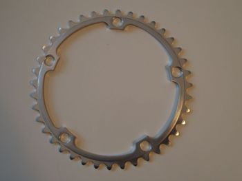 Used Campagnolo Athena 11fach Kettenblatt 39 Z - 135 Lochabstand 2010 bike — image 2 of 4