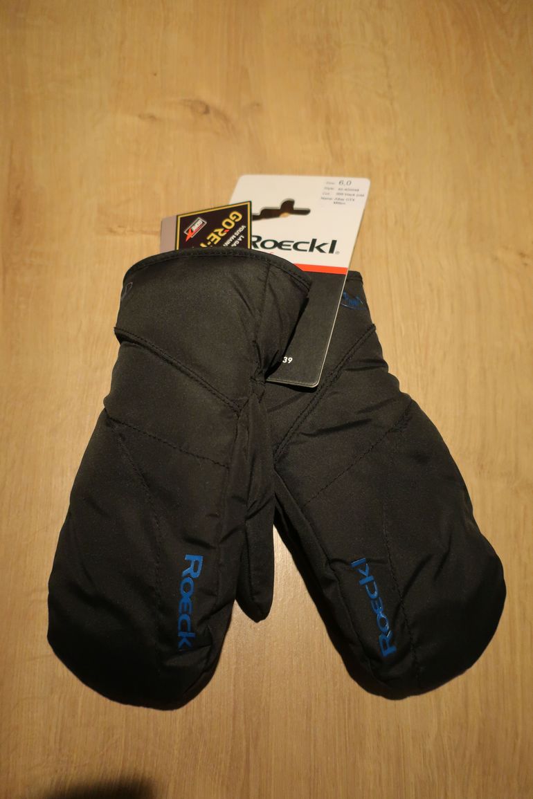 Used Roeckl Julia Winter Gloves bike — image 1 of 5