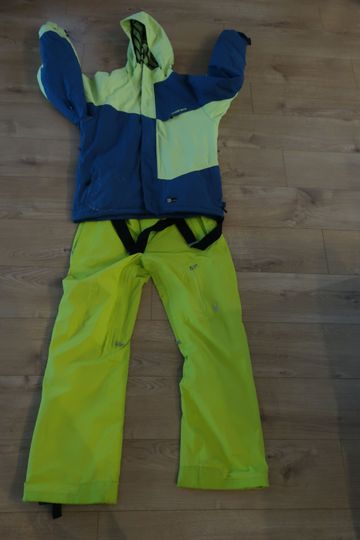 Spyder Ski Pants and Jacket bike usato — immagine 1 di 6