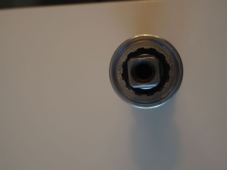 Used Campagnolo Record Carbon Innenlager 102 mm bike — image 3 of 4