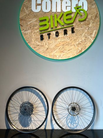 Used 2023 X30 SE bike — image 1 of 8
