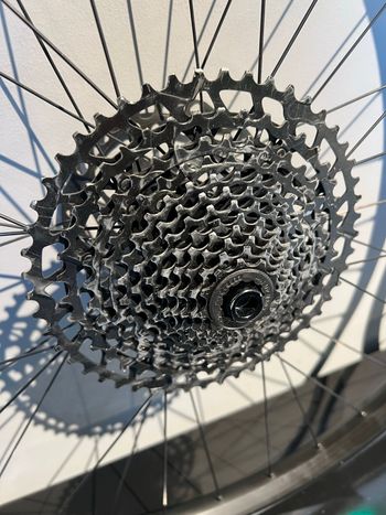 Used 2023 X30 SE bike — image 4 of 8