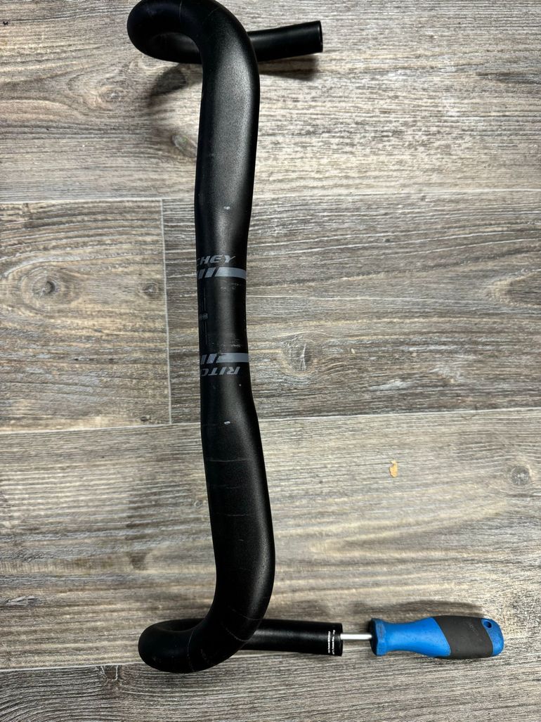 Used 2024 Venture Max Lenker Gravel bike — image 1 of 4
