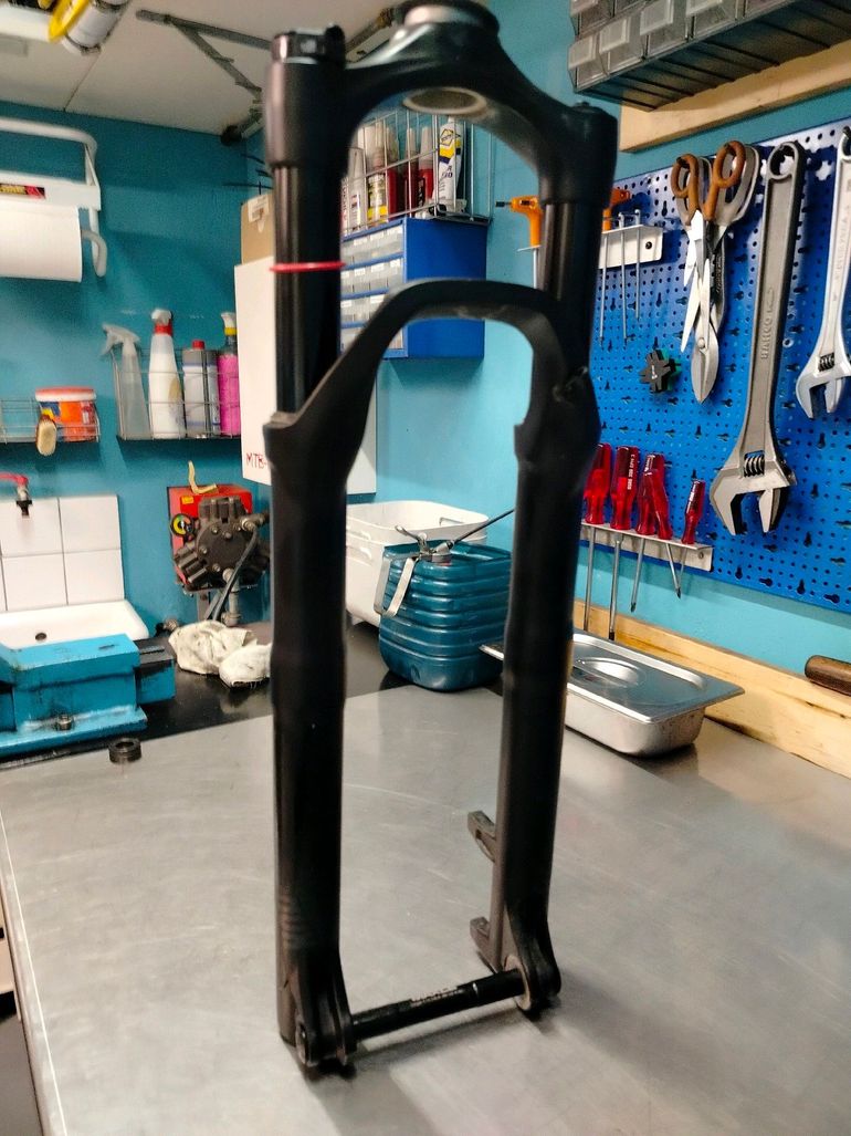 Used RockShox Recon Gold RL 29" DebonAir 100 Tapered Boost Remote 2021 bike — image 3 of 5