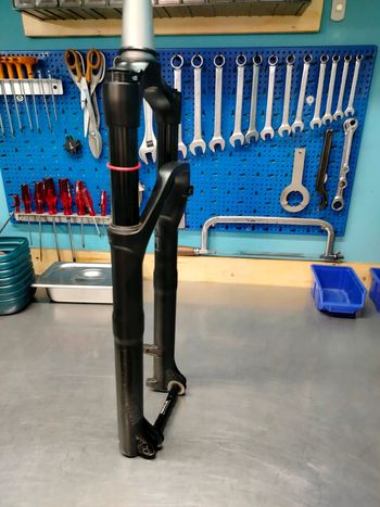 Used RockShox Recon Gold RL 29" DebonAir 100 Tapered Boost Remote 2021 bike — image 5 of 5