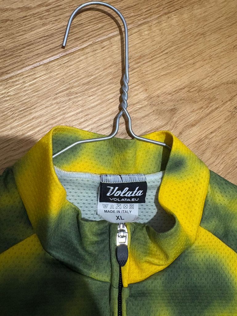 Used Volata Cycling Jersey 2020 bike — image 3 of 4