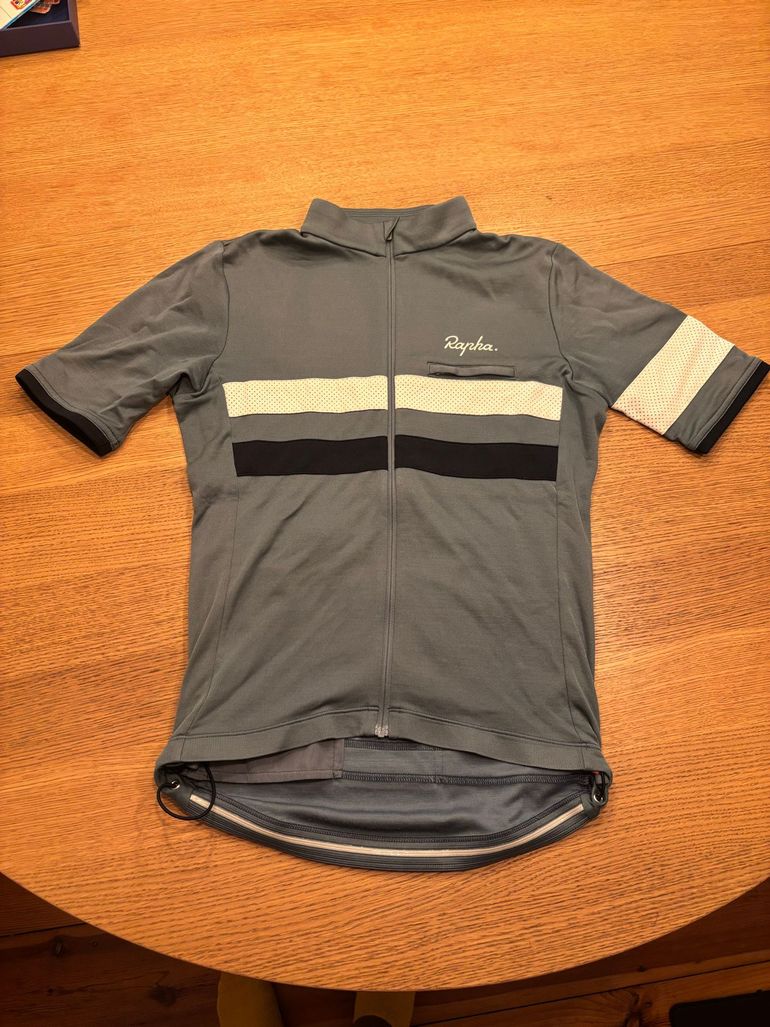 Used 2023 cycling jersey - bundle bike — image 1 of 5